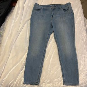Old Navy Light Wash High Rise Skinny Jeans